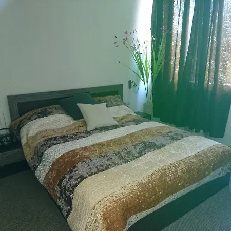 Apartment Tarsis Club *
